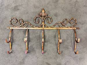 lot 620 image: Large and Sturdy Metal Wall Hooks