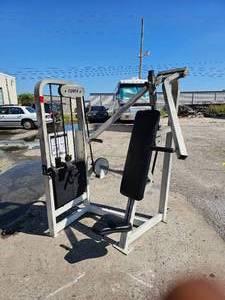 lot 5 image: CYBEX Chest Press Machine