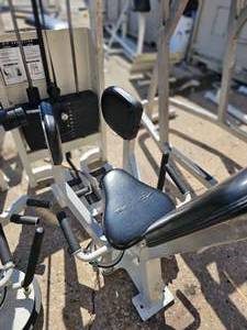 lot 13 image: CYBEX Hip Abductor Machine