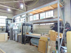 lot 305 image: Monster Size Commercial Shelving