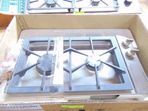 lot 324 image: GAGGENAU Gas Burner  Stove