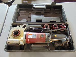 lot 3 image: Electric Pipe Threader General Machinery
