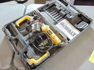lot 23 image: DEWALT DW-660 Cut out Tool