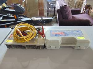 lot 30 image: Jumper Cables and 2 Ton Hydraulic Floor Jack