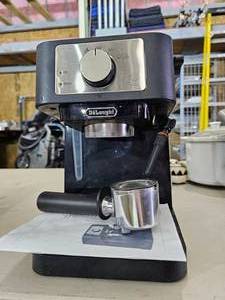 lot 115 image: DeLonghi Espresso Maker