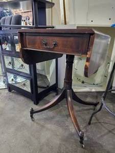 lot 147 image: Antique Pedestal Drop Leaf Side Table