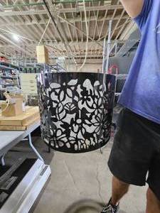 lot 201 image: Beautiful and Unique Chandelier, Working