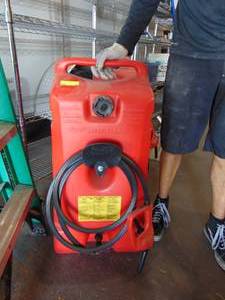 lot 52 image: Red Tank