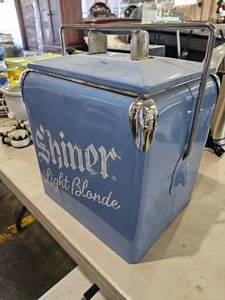 lot 208 image: Shiner Ice Box