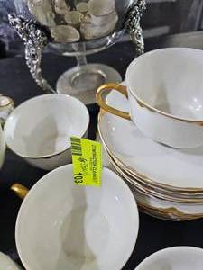 lot 103 image: Lot with Carafe and Vintage Teacups and Items