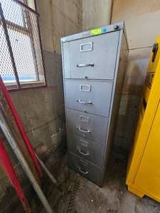 lot 395 image: Vintage STEELCASE Vertical File Cabinet