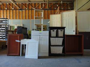 lot 337 image: Lot of Items