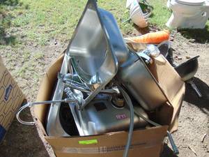 lot 350 image: Lot of Stainless Steel Sinks