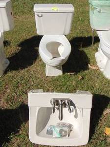 lot 354 image: Toilet and sink Combo