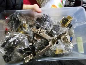 lot 217 image: Door Hinges